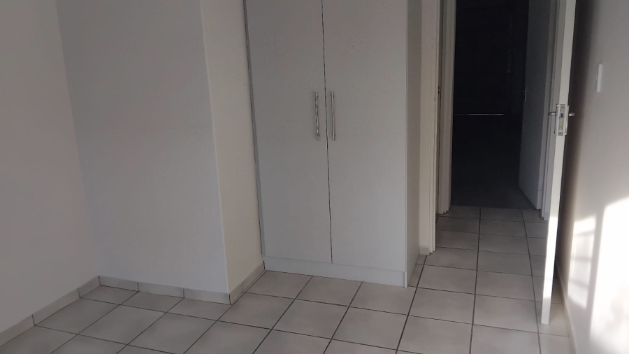 To Let 2 Bedroom Property for Rent in Myburgh Park Western Cape